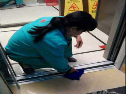 清洁电梯